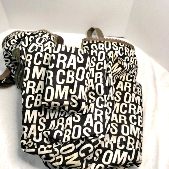 Marc By Marc Jacobs Olive Baby Bag - Picture 11 of 16